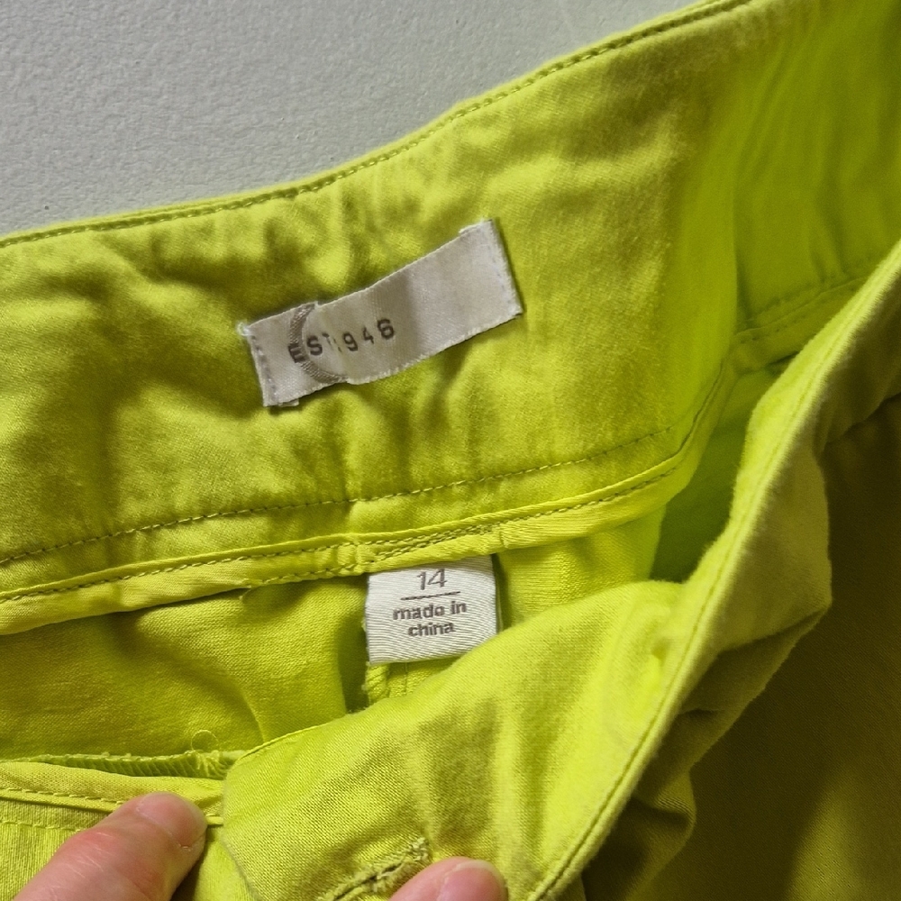 Vibrant Lime Capris for Women - Picture 2 of 6